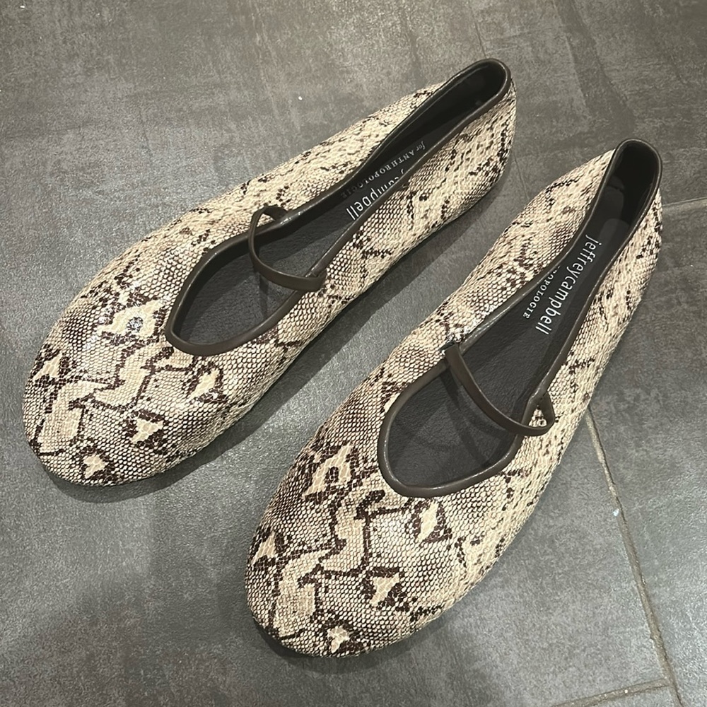 Jeffrey Campbell size 7 ballet flats NWOT